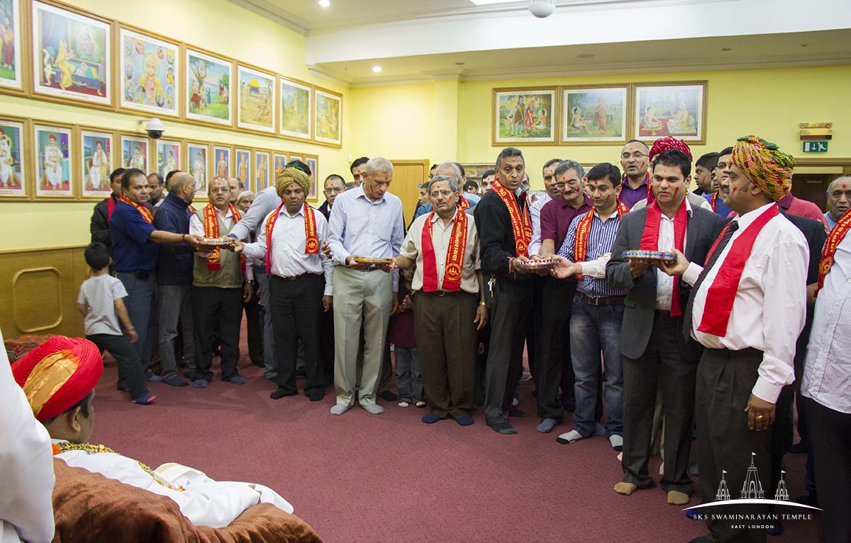 ©1987-2017 SKS Swaminarayan Temple East London